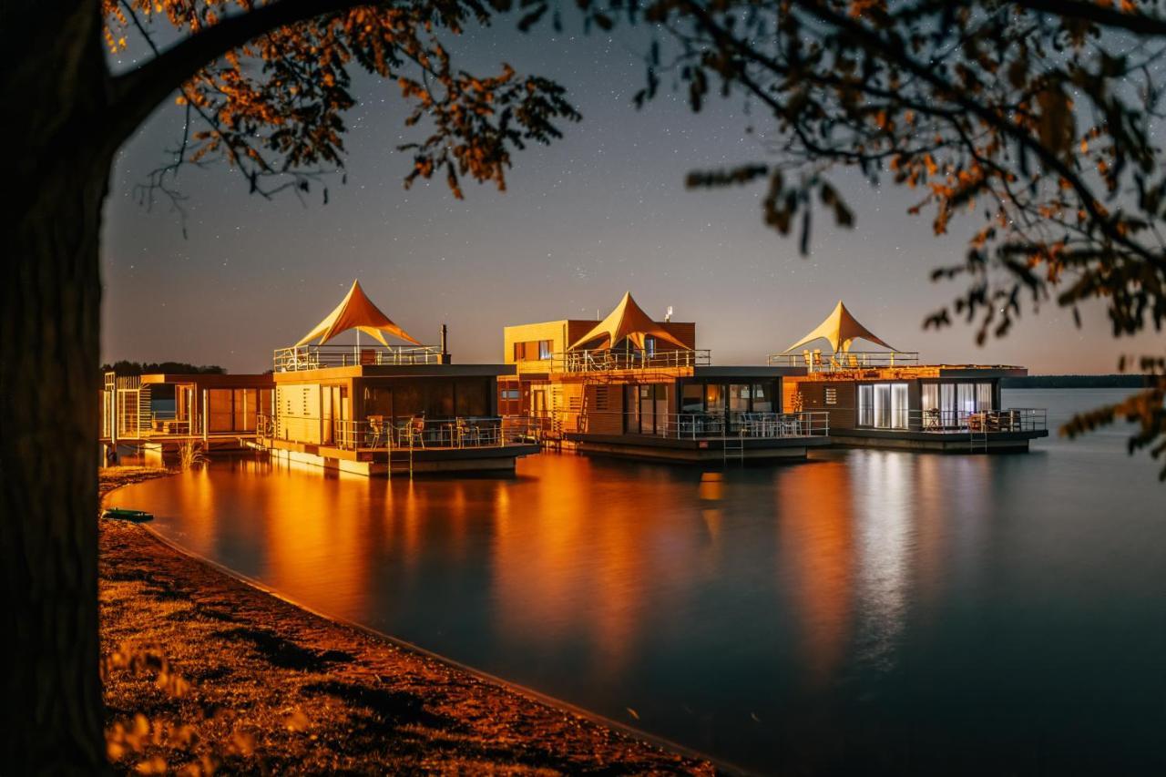 Schwimmende Ferienhaeuser Auf Dem See - Spreewald Vetschau Exteriér fotografie